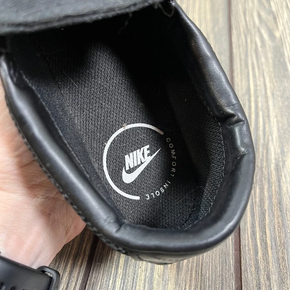 Nike Court Legacy Slip On Shoes Women 7.5 Black Canvas Sneakers CW6540-002 Skate